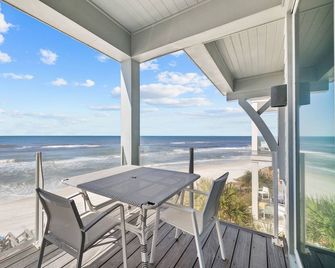 Gulf Front Luxurious Home With Private Pool And Beach Access 6 Bedroom Home by RedAwning - Rosemary Beach - Balcón