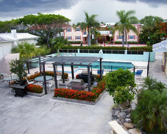 Holiday House Motel - Palm Beach - Piscina