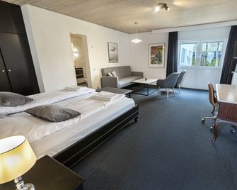 Dolphin Hotel Herning - Herning - Bedroom