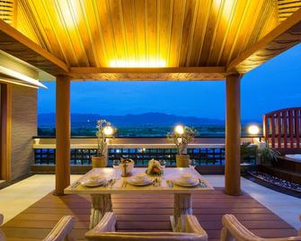 Hotel Shwe Pyi Thar - Mandalay - Balcony