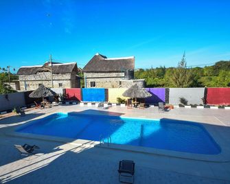 Wayma Paradise Resort - Matemwe - Pool