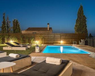 Villa Casa De Sun with Seaview & Pool - Tragaki