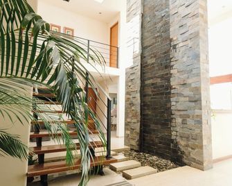 Villa Oasis - Ica - Escaleras