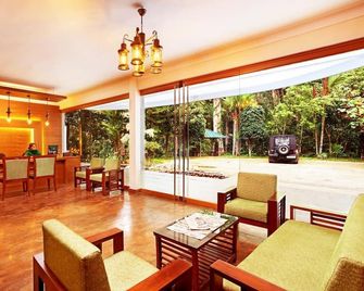 Forest Haven Resort - Munnar - Aula