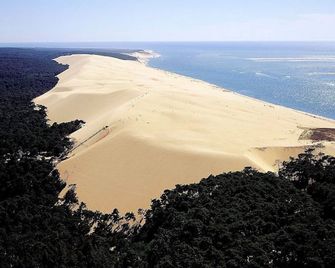 Bassin d'Arcachon 'La Douiria' quiet accommodation. - Biganos - Plage