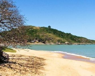 Suítes De Setiba - Hospedaria Oca Ruca - Guarapari - Playa