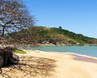 Suítes De Setiba - Hospedaria Oca Ruca - Guarapari - Beach