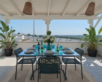 P4t By The Sea With Jacuzzi - Terrace And Sea View- 20mt From The Beach - Brindisi - Balcón