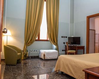 Le Stanze Del Vicere Boutique Hotel - Neapel - Schlafzimmer