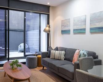 Prahran Prime Location Moments From Chapel Street - Melbourne - Living room