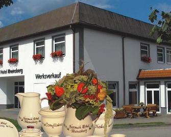 Keramik Hotel Rheinsberg - Kleinzerlang - Edificio