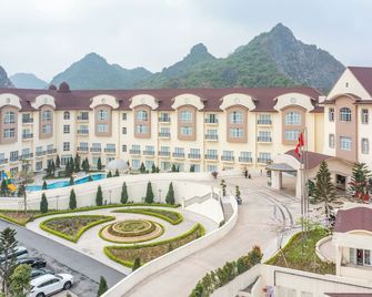 Legend Valley Hotel Ha Nam - Phu Ly - Edificio