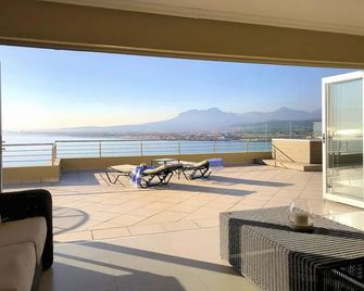 Bayview - Gordon's Bay - Parveke