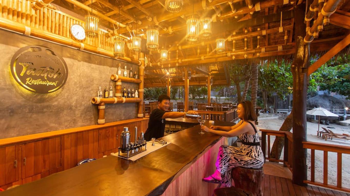 ตาโต๊ะรีสอร์ท แอนด์ ฟรีดอมบีชรีสอร์ท