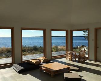 House by the sea - breathtaking ambience - Guysborough - Sala de estar