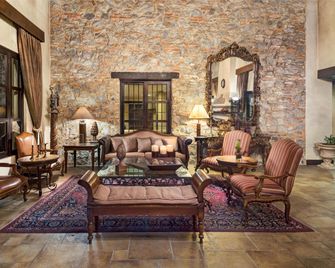 Camino Real Antigua - Antigua - Living room