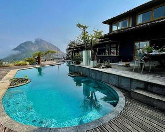 Luxobrasil #rj122 Alto Da Gávea House Seasonal Rent, Photos And Advertising - Rio de Janeiro