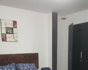Close To Corferias, American Embassy, Puente Aranda Military Club, Terminal - Bogotá - Habitación