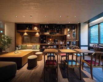 Onsen Guest House Tsutaya - Hakone - Bar