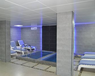 Golden Tulip Bahrain - Manama - Spa
