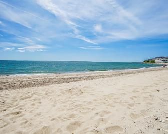 InnSeason Resorts Captain's Quarters - Falmouth - Beach