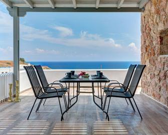 Desiterra Resort & Spa - Fira - Balcón
