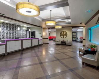 Hawthorn Suites by Wyndham Lubbock - לאבוק - לובי