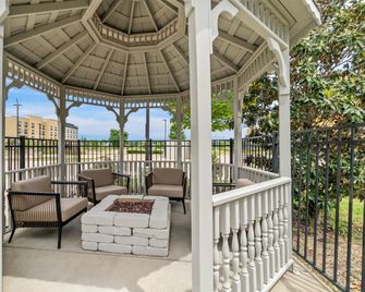 Hampton Inn Marion - Marion - Balcony