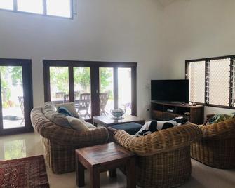 Vila Del Mare - Mele - Living room