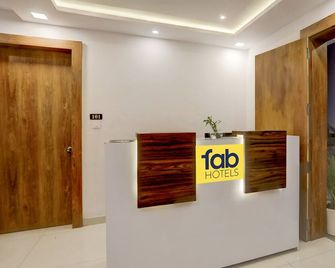 Fabhotel Oriental - Bhopal - Receptionist