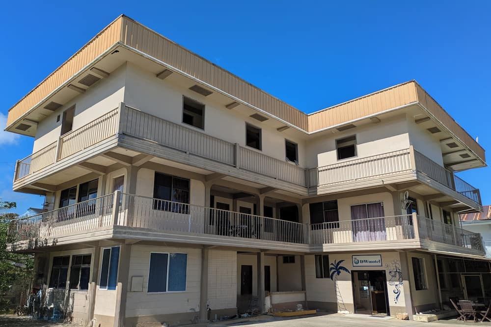 موتيل دي دابليو - كورور - مبنى