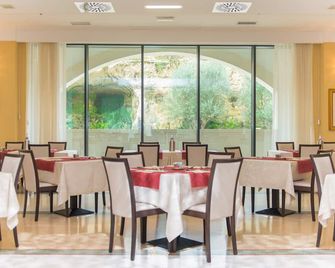 Hotel Vittoria Resort Pool & Spa - אוטרנטו - מסעדה