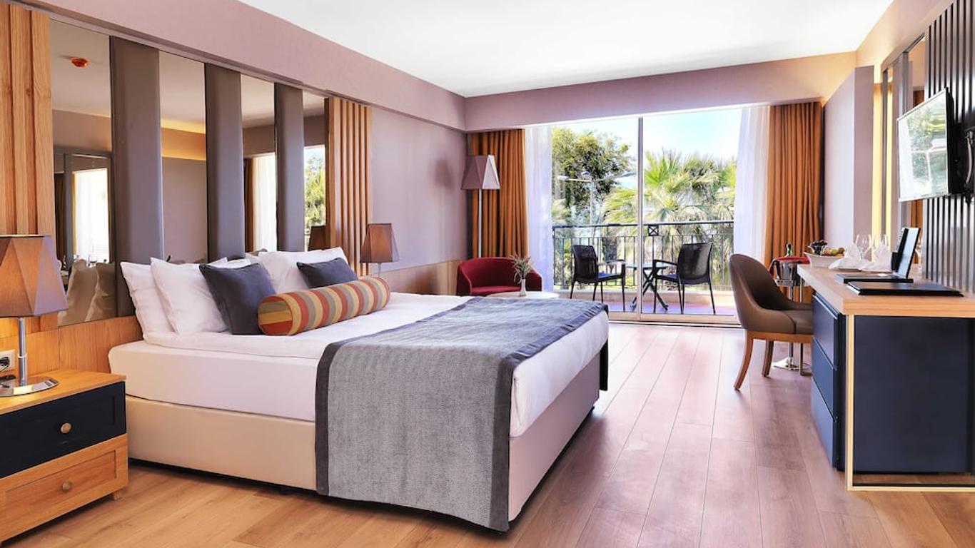 Imperial Turkiz Resort Hotel