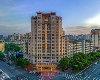 Victoria Royal Hotel - شانغراو - مبنى