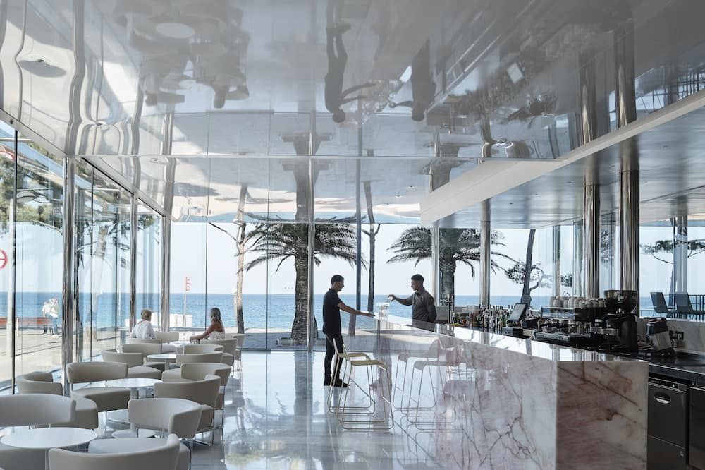 هوتل أرومار