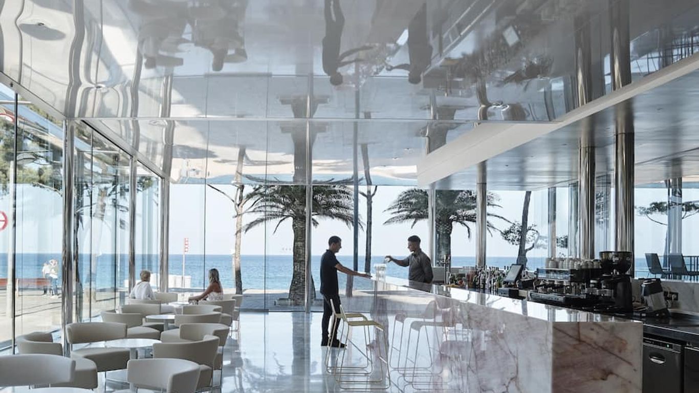 هوتل أرومار