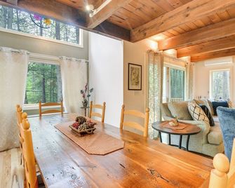 North Conway Family Getaway Near Saco River! - North Conway - Dining room
