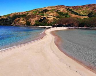 Fijian Family Community Stay In Paradise. - Wayasewa Island - Playa