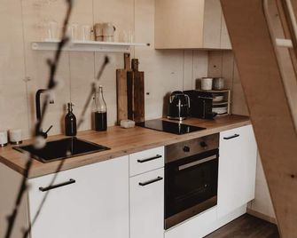 JUNO | luxury wellness loft with hot tub | Haarlem (2 km) & Amsterdam (15 km) - Velserbroek - Kitchen