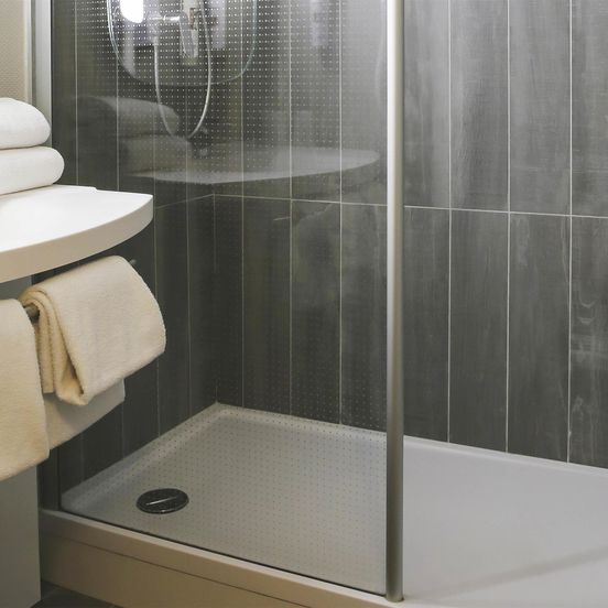 Ibis Bourg-en-Bresse Jasseron-A 40 image 1