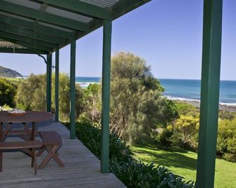 Bennetts Beach House - Apollo Bay - Patio