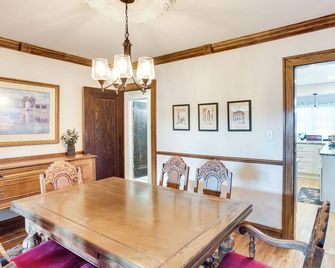 5 Mi to Mall of America South Minneapolis Home - Minneapolis - Menjador