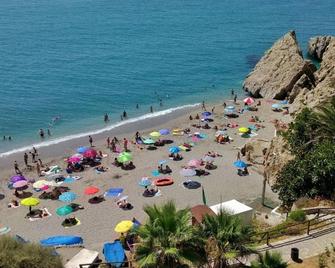 Hostal Andalucia - Nerja - Beach