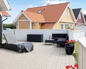 Cozy, Central House Near The Sea - 브렌더루프 - 발코니