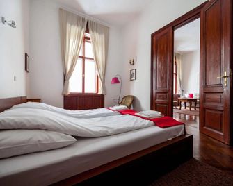 Kadar Apartments - בודפשט - חדר שינה