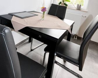Apartment with terrace & garden | Panoramic view - Schotten - Sala pranzo