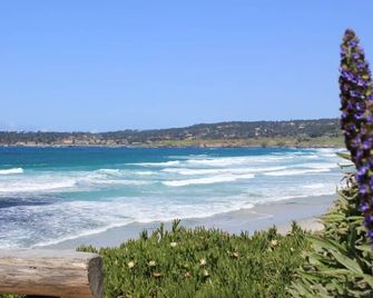 'Carmel Tranquility' 2 Beaches 6 and 9mins walk from a bright & airy beach home - Carmel-by-the-Sea - Strand