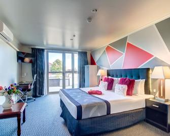 Silver Fern Lodge - טאופו - חדר שינה