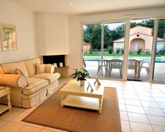 Estivel Royal Green - Pont-de-Larn