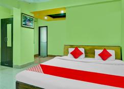OYO Flagship 807193 Hotel Sneh Inn - Patna - Camera da letto